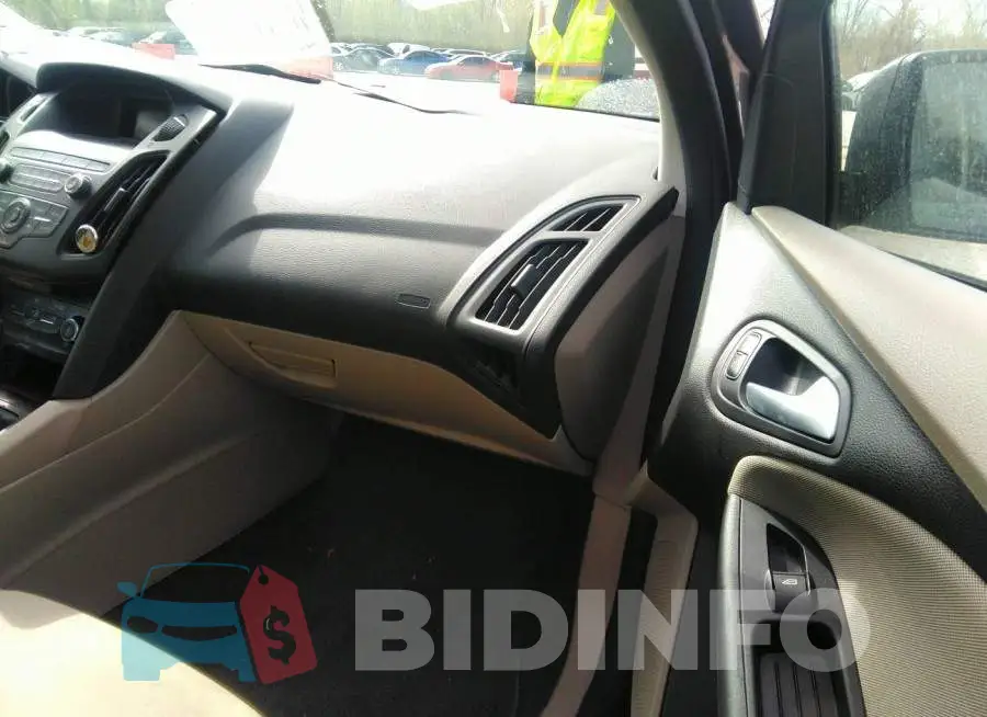 1FADP3K25JL225422 Photo# 5