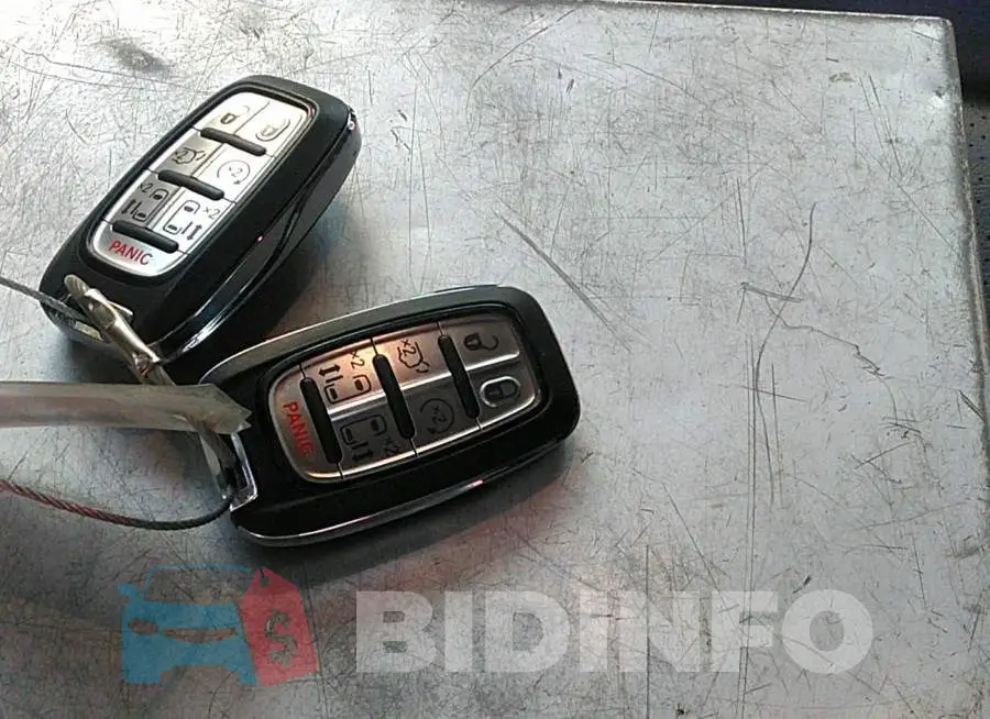 2C4RC1DG5MR520864 Photo# 11