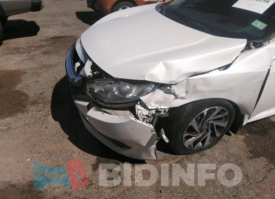 19XFC2F74HE080701 Photo# 6