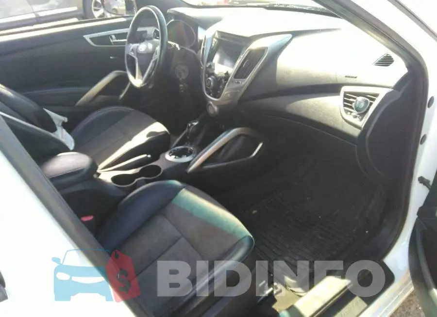 KMHTC6ADXGU292053 Photo# 5