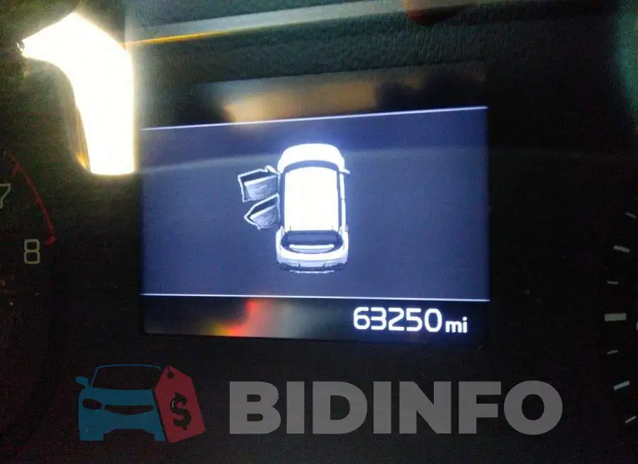 KNDJ33AU8L7008714 Photo# 7