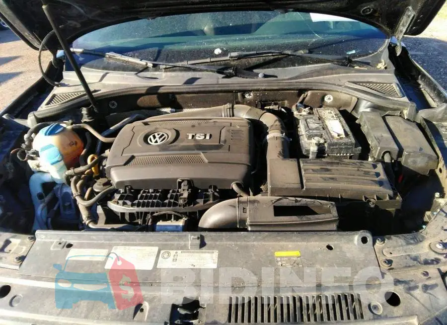 1VWBS7A32FC057521 Photo# 10