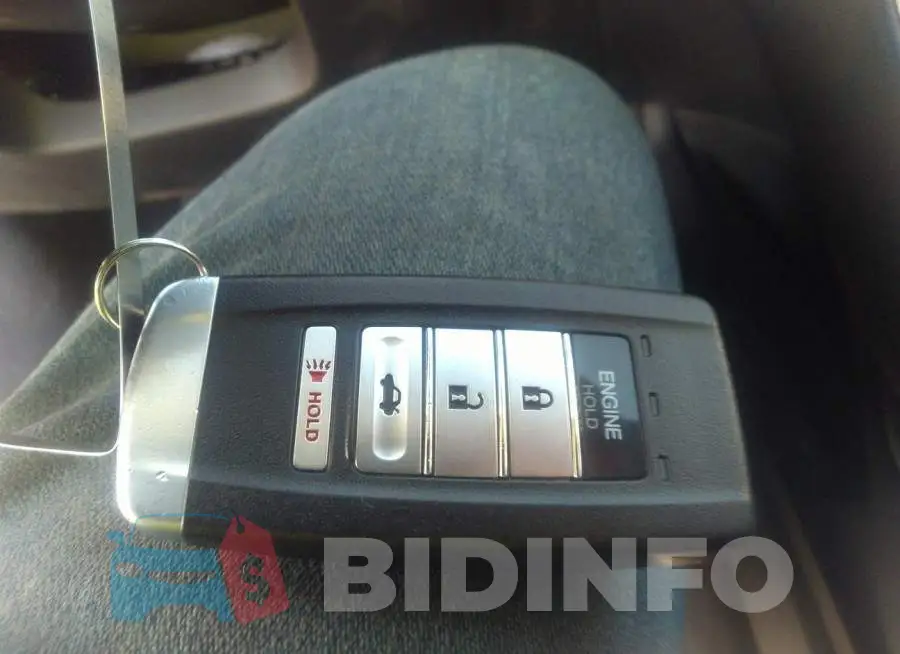 19UUB5F68MA004478 Photo# 11