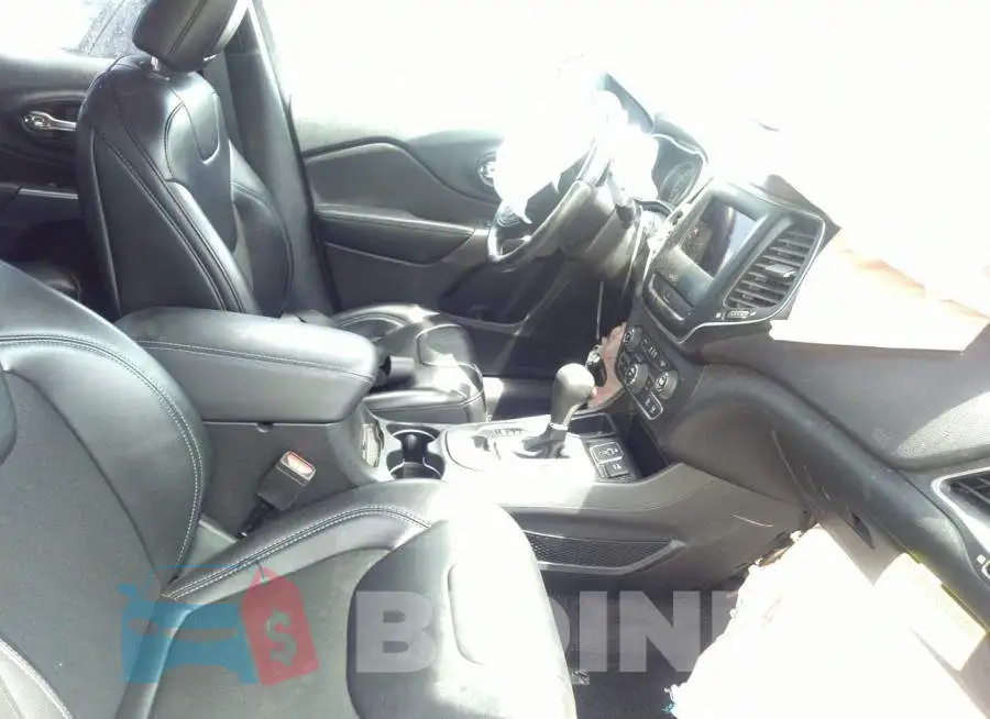 1C4PJLLB3KD154305 Photo# 5