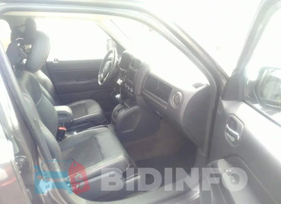 1C4NJRBB2HD208276 Photo# 5