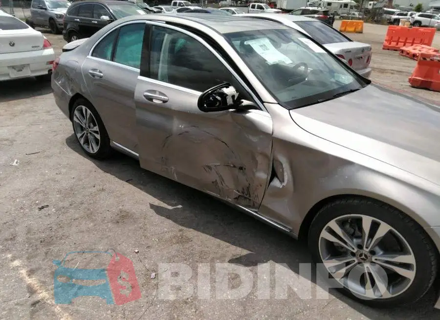 55SWF8DB9KU315269 Photo# 6