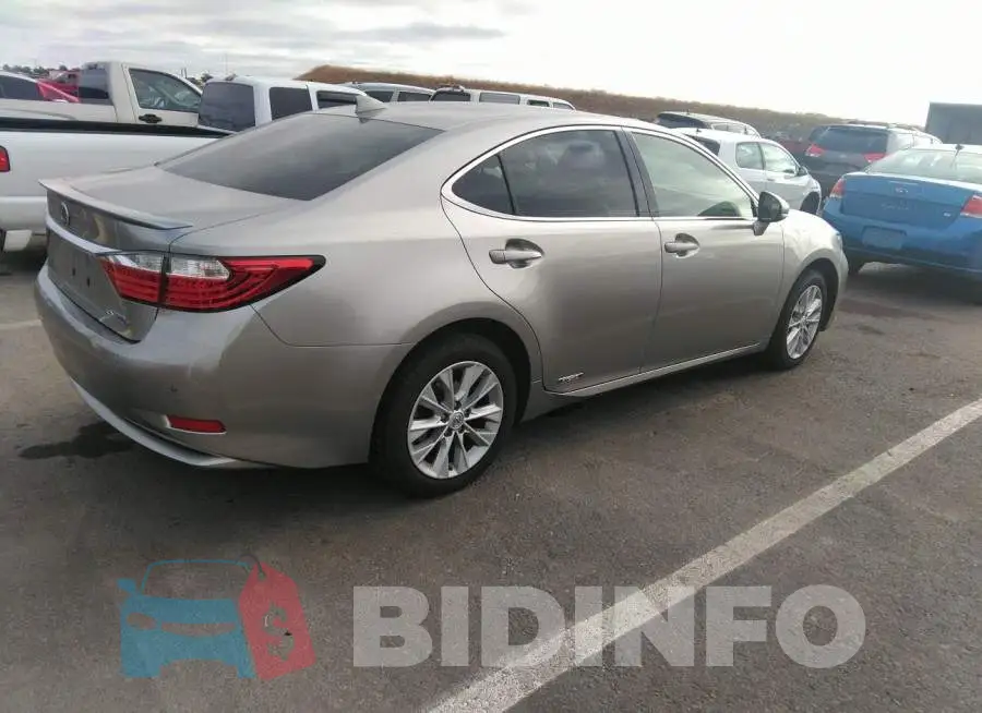 JTHBW1GGXF2100215 Photo# 4