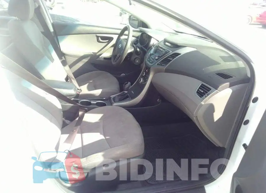 5NPDH4AE3FH555614 Photo# 5