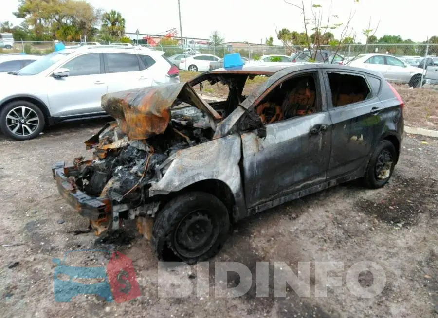 KMHCT5AE9GU241422 Photo# 2