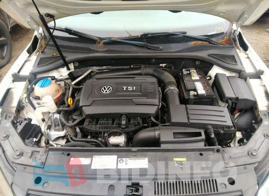1VWAT7A35FC100502 Photo# 10