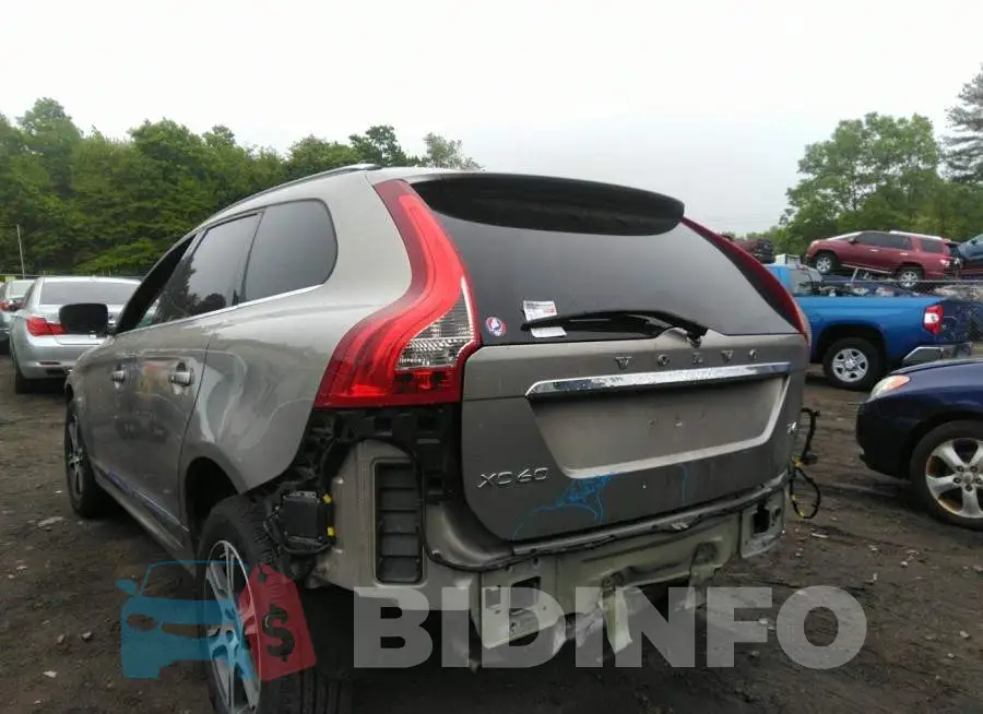 YV4902RK1F2665233 Photo# 6