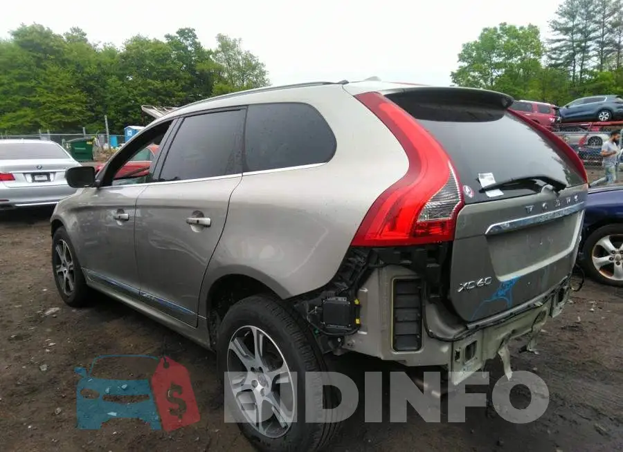 YV4902RK1F2665233 Photo# 3