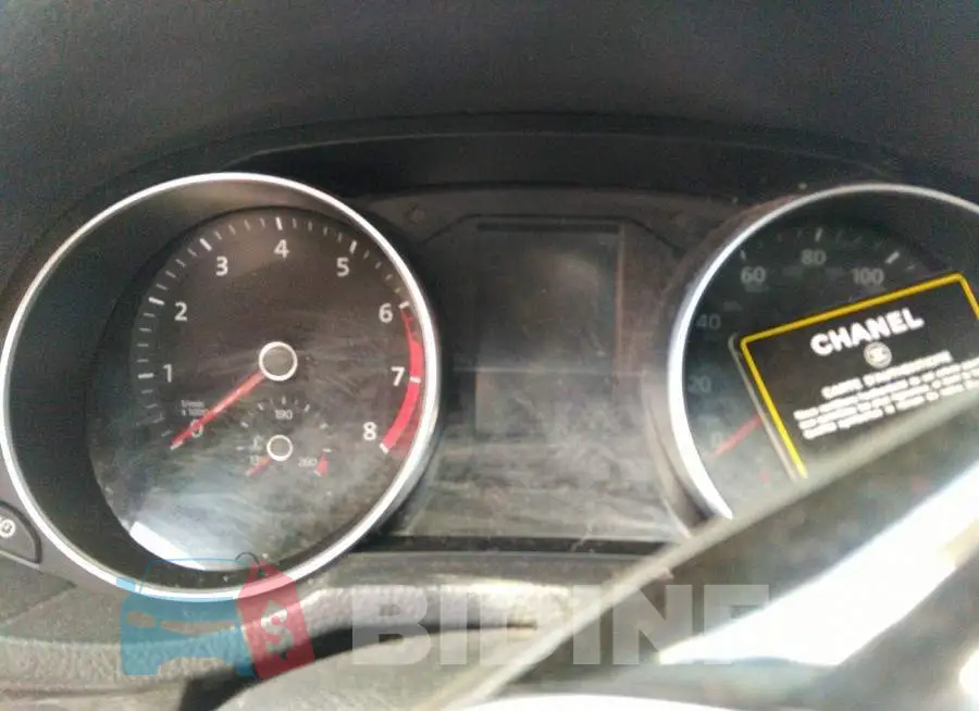 1VWBT7A32HC030402 Photo# 7