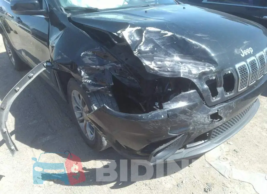 1C4PJLLB0KD307822 Photo# 6