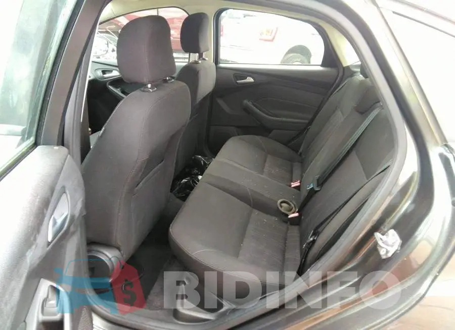 1FADP3F22FL289368 Photo# 8