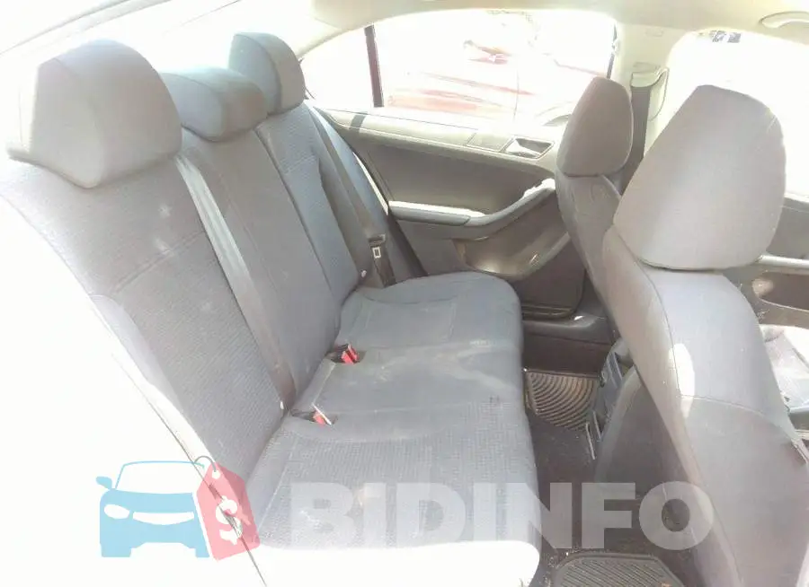 3VW1K7AJ2FM306277 Photo# 8