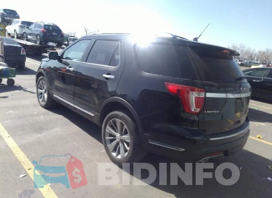 1FM5K8F83JGB10797 Photo# 3