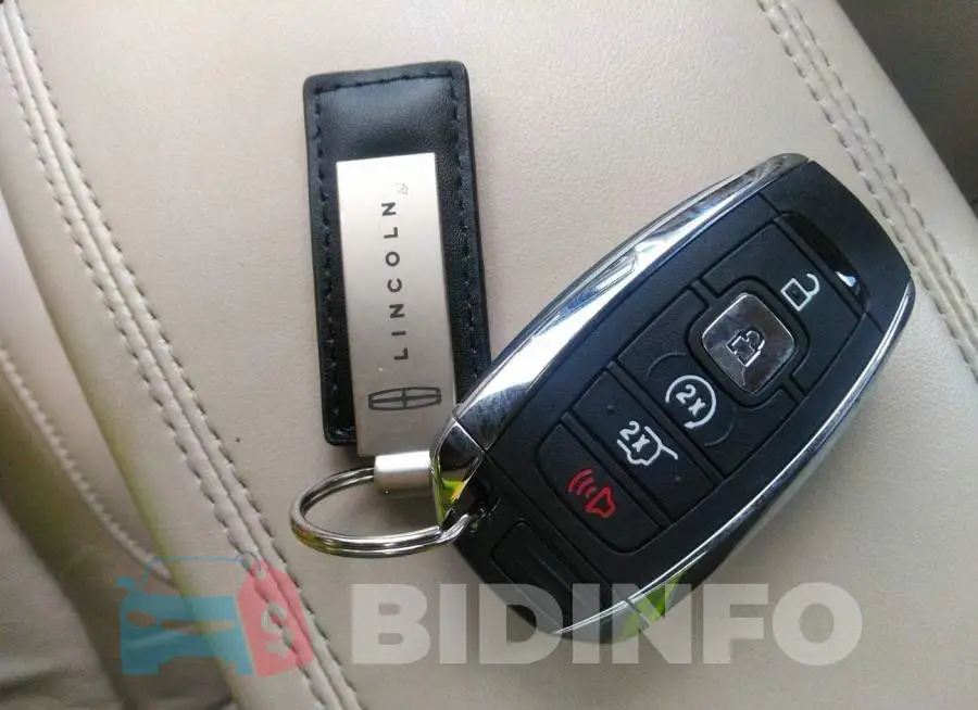 5LMCJ2D9XKUL44289 Photo# 11