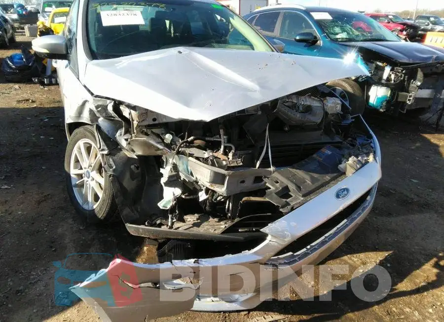1FADP3F23FL217272 Photo# 6