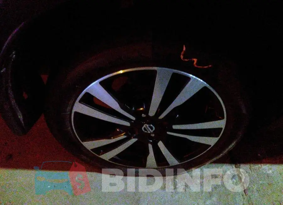 001CP5CU4JL546702 Photo# 8