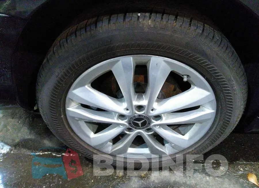 00SWF8EB6KU312859 Photo# 8