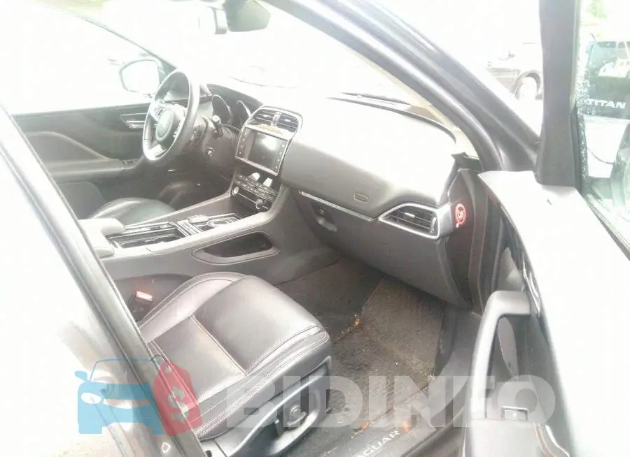 SADCK2FX2JA256955 Photo# 5
