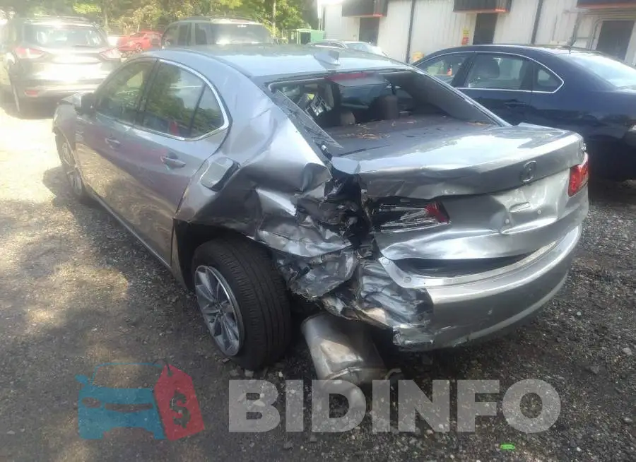 19UUB1F39JA002278 Photo# 3