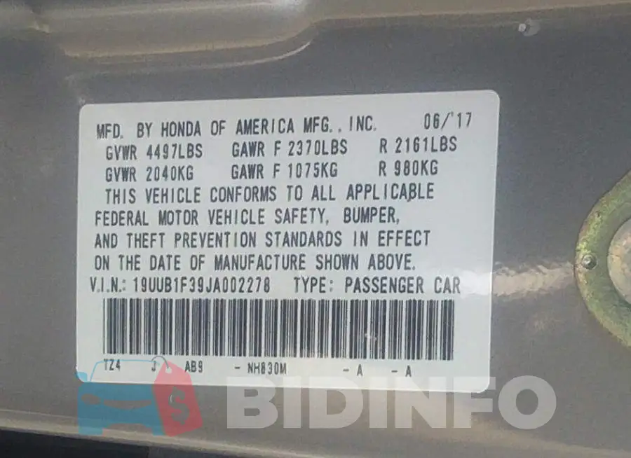 19UUB1F39JA002278 Photo# 9