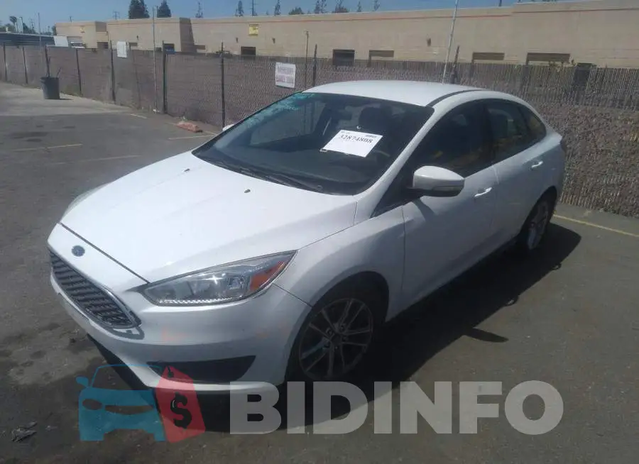 1FADP3F26GL217493 Photo# 2
