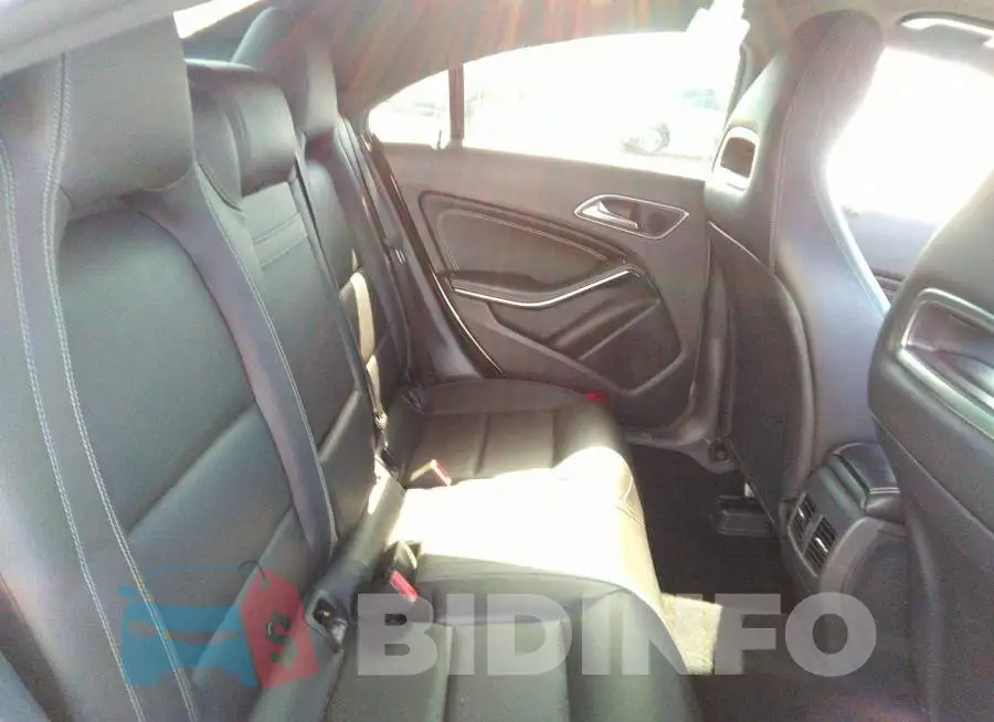 WDDSJ4EB1JN592803 Photo# 8