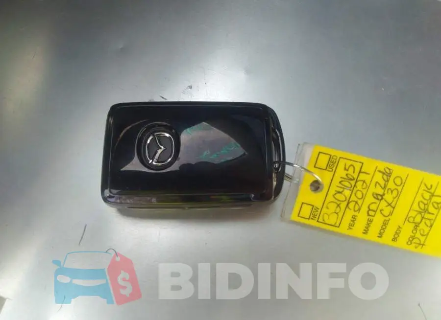 3MVDMBEY2MM305288 Photo# 11