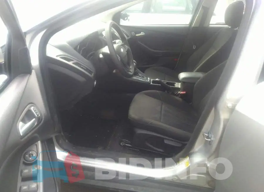 1FADP3H29HL260000 Photo# 5