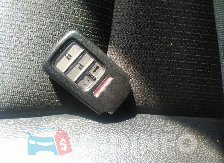 1HGCV2F39JA025147 Photo# 11