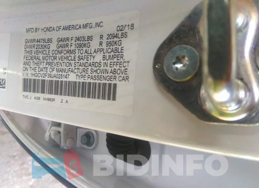 1HGCV2F39JA025147 Photo# 9