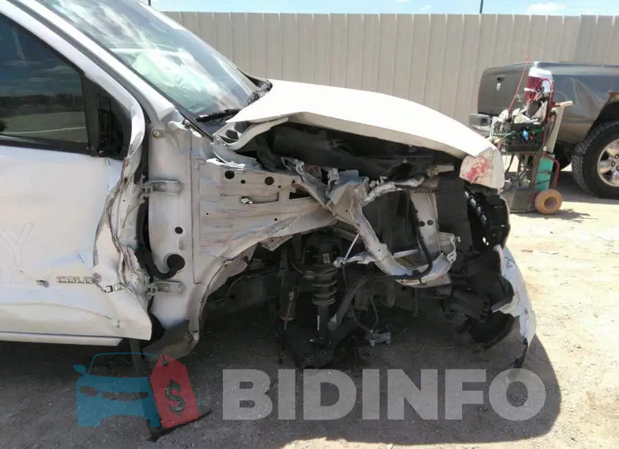 1GCHSBEA9L1123742 Photo# 6