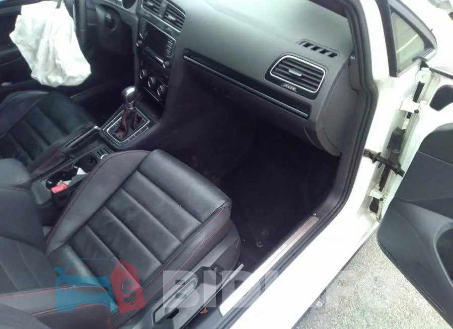 3VW4T7AU9FM014078 Photo# 5