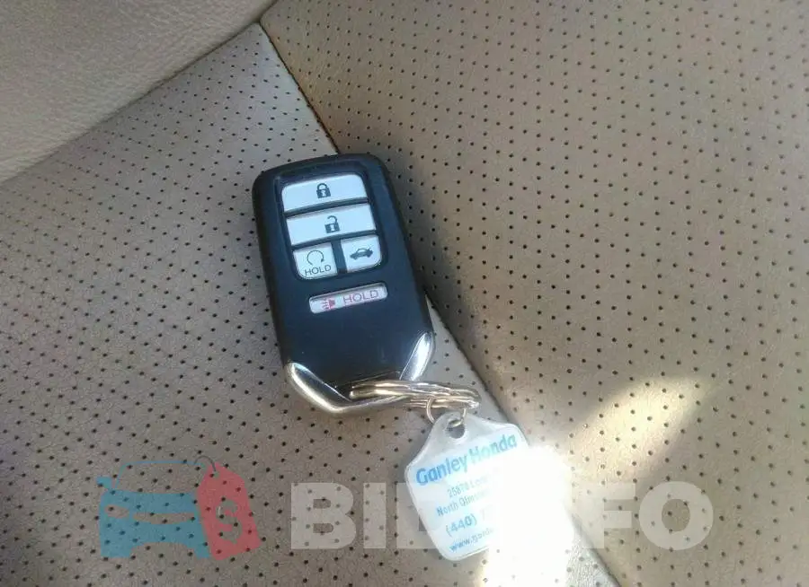 1HGCR3F92HA003614 Photo# 11