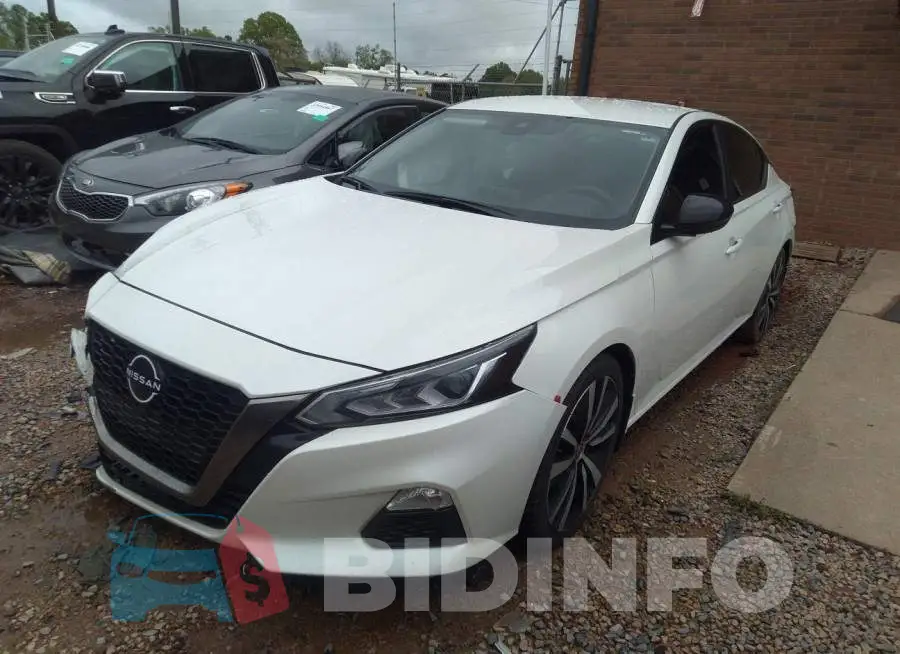 1N4BL4CV4LC125011 Photo# 2