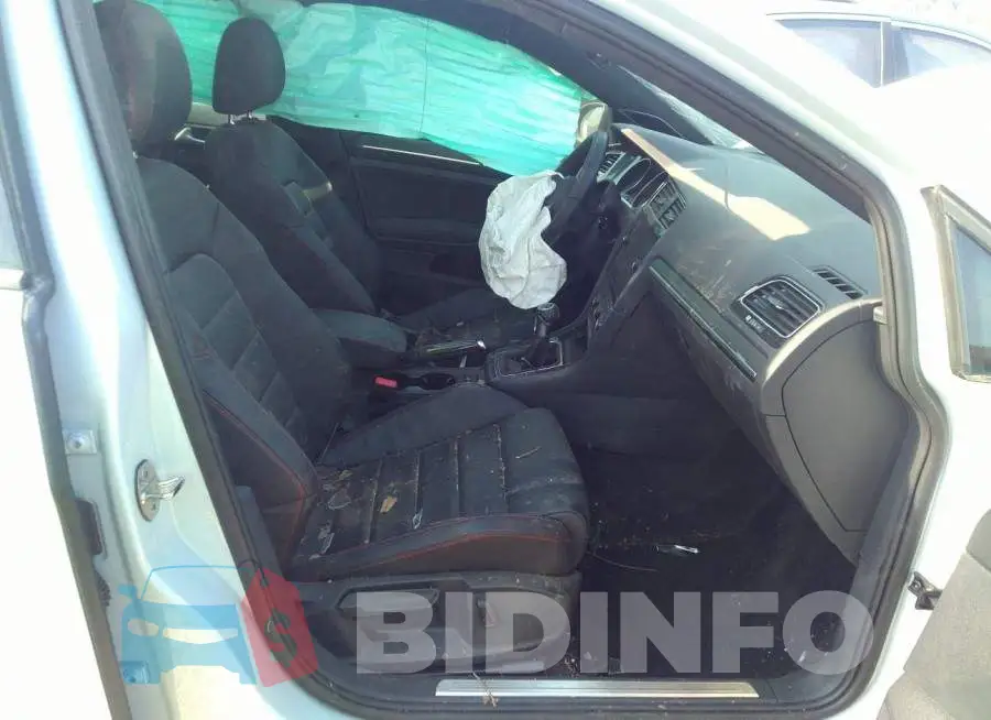 3VW5T7AU3KM032493 Photo# 5