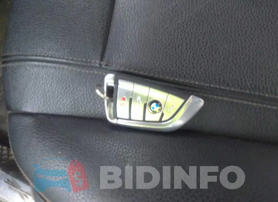 WBA7E2C5XGG547794 Photo# 11