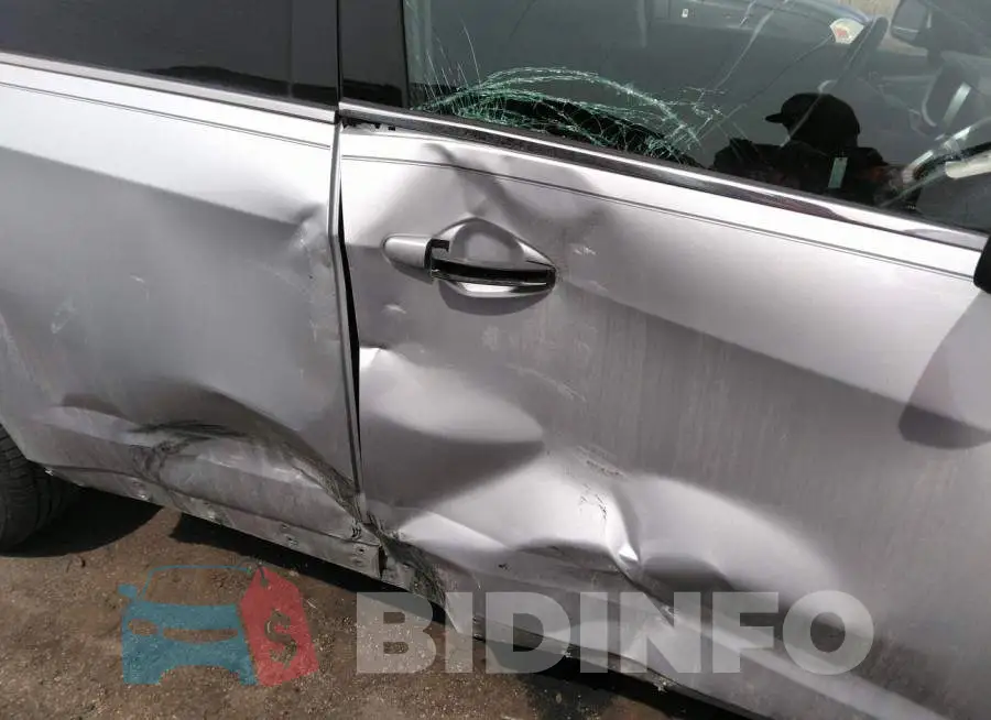 2GNFLFE39G6293820 Photo# 6