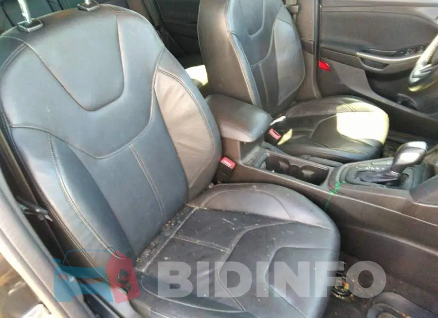 1FADP3K24FL323204 Photo# 5