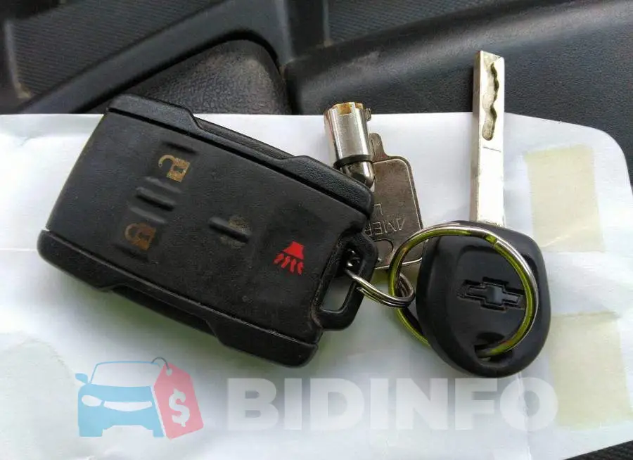 1GCRYCEF8KZ329638 Photo# 11