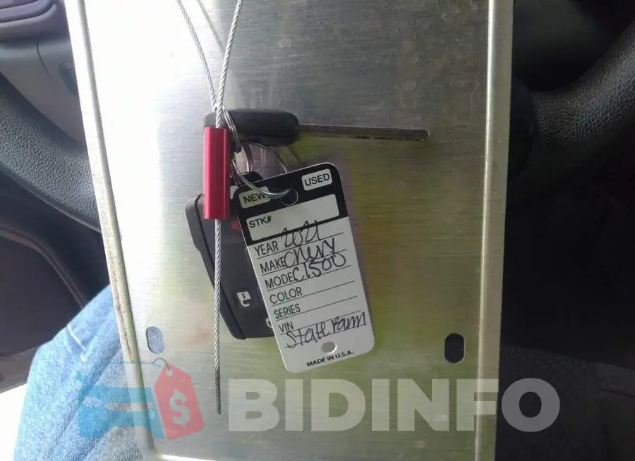 3GCPWBEK8MG209877 Photo# 11
