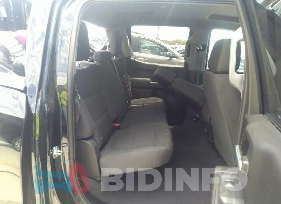 3GCPWBEK8MG209877 Photo# 8