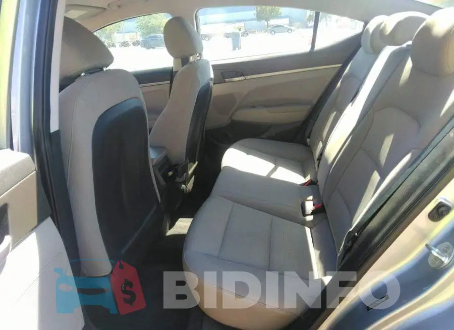 5NPD74LFXHH203982 Photo# 8