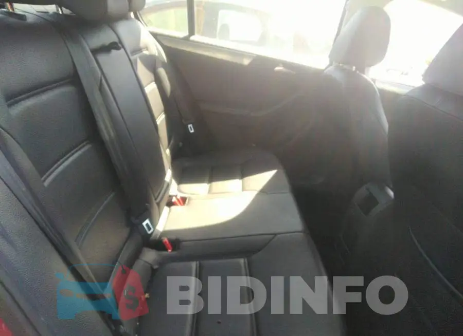 3VWDB7AJ0HM403221 Photo# 8