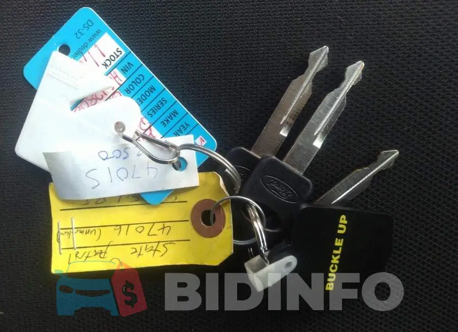 1FAHP2MK6HG128080 Photo# 11