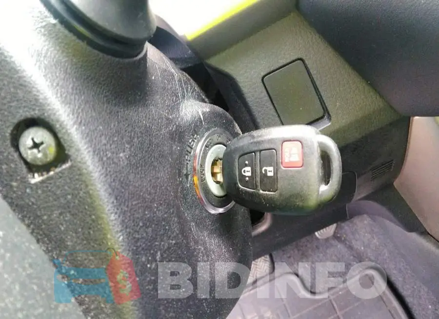 2T3RFREV3FW316043 Photo# 11