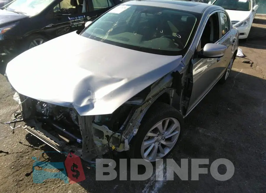 19UDE2F39JA001774 Photo# 2